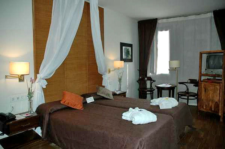 Hotel Regina Spa Artdeco Resort Tarragona Camera foto
